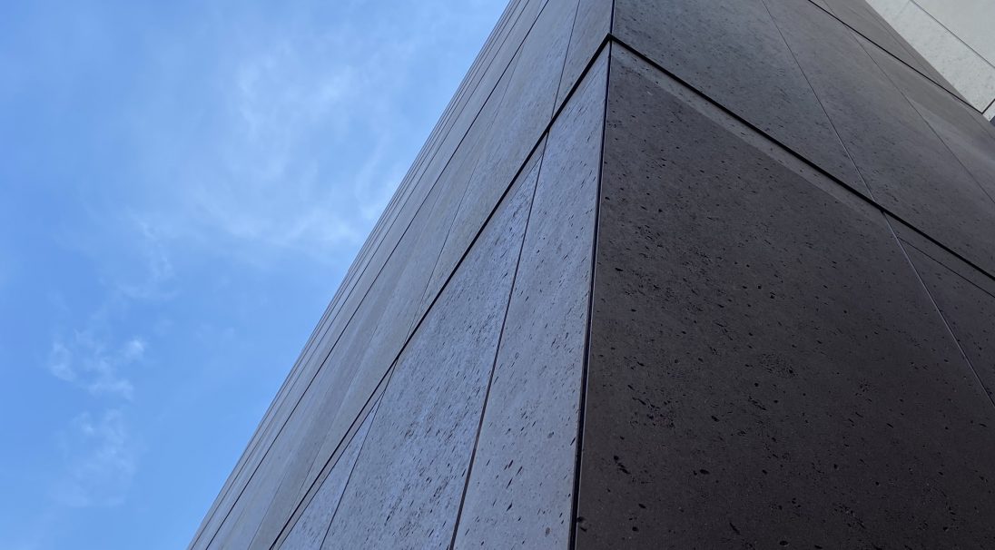 CAREA FASSADE - Realisierungen von Gebäuden mit unserer Fassadenverkleidung: Teichviertel - Genève (CH), Verkleidung mit Unterkonstruktion (VmU)